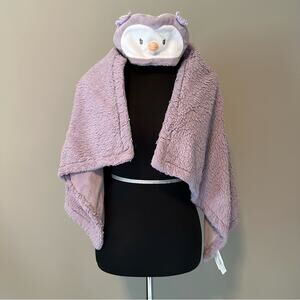 Gund Quinn the owl hooded blanket